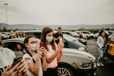 Autokoncert - Leoš Mareš na Autodromu Most