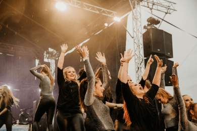 Autokoncert - Leoš Mareš na Autodromu Most
