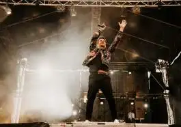 Autokoncert - Leoš Mareš na Autodromu Most