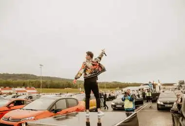 Autokoncert - Leoš Mareš na Autodromu Most