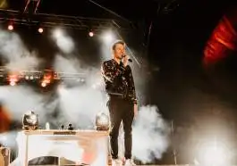 Autokoncert - Leoš Mareš na Autodromu Most