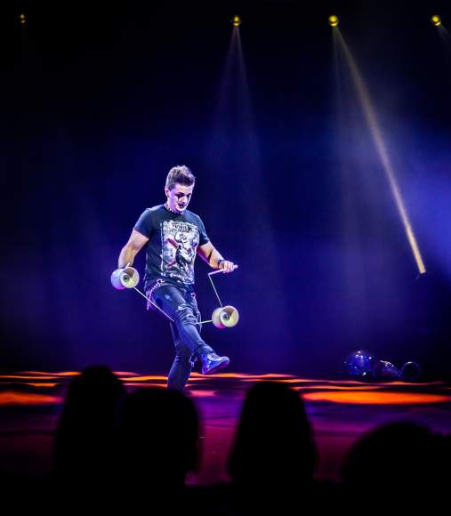 Diabolo show