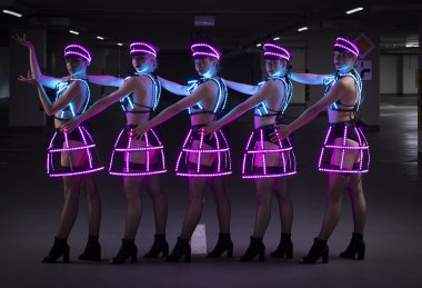 Tron Girls - Dolls Show 