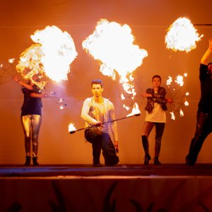 Magnis Fire & Light Performance