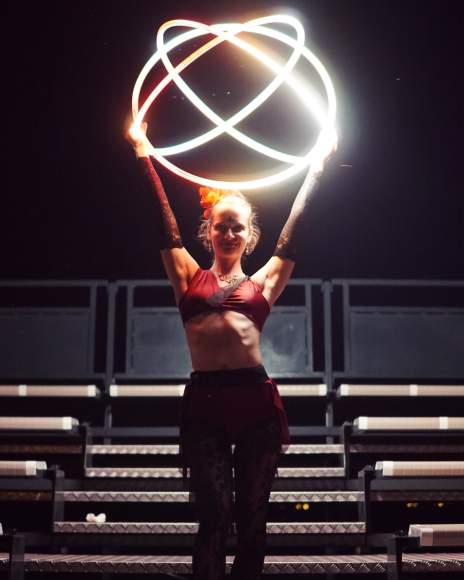 Hula hoop LED show a FIRE show