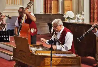 Cimbálová muzika