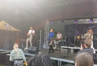 EWA FARNA TRIBUTE® BAND