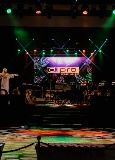 Maturitní ples Gymnázia Stavbařů