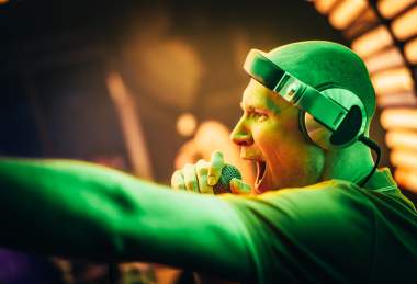 DJ WOW