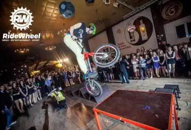 RideWheel cyklotrialová moderovaná show