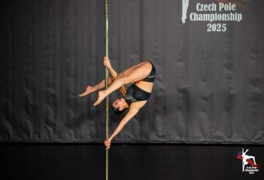 Pole dance Aneta Niklová