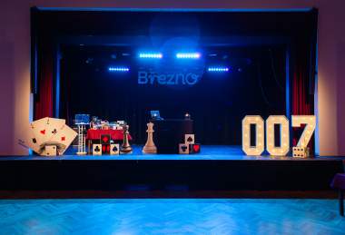  Vánoční večírek společnosti Donaldson