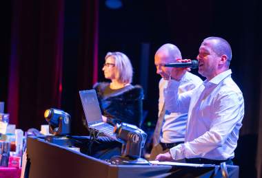  Vánoční večírek společnosti Donaldson