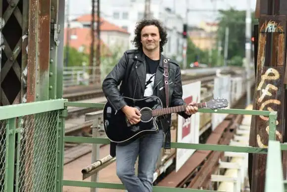 Jan Vytásek - hudební program solo i s doprovodnou kapelou Blackbirds