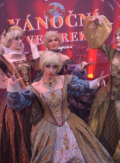 Ples upírů na Zámku Větruše