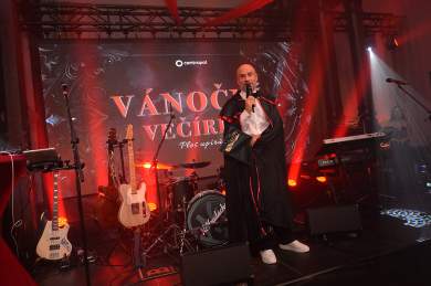 Ples upírů na Zámku Větruše