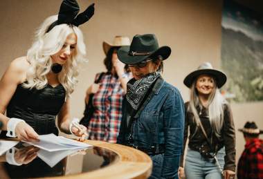 Vánoční večírek na Divokém Západě