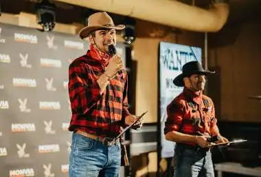 Vánoční večírek na Divokém Západě