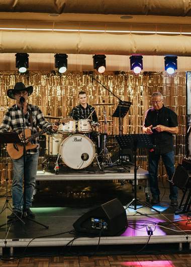 Vánoční večírek na Divokém Západě