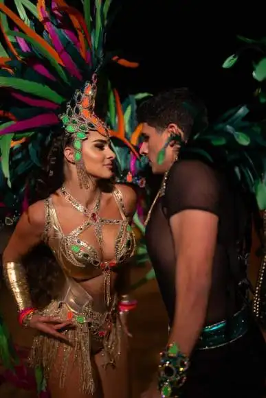 Samba La Bomba show