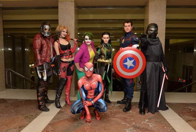 Komiksový večírek Black and Decker