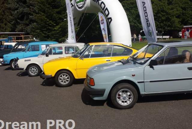 AUTOSALON NA ZAHRADĚ ČECH