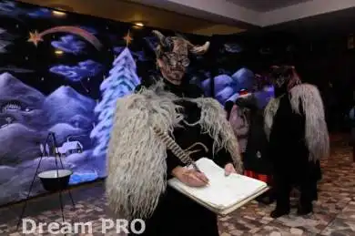 Mikulášská nadílka na Lidickém náměstí