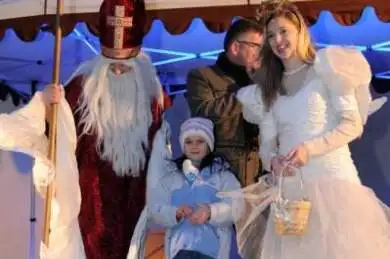 Mikulášská nadílka u OC Fora