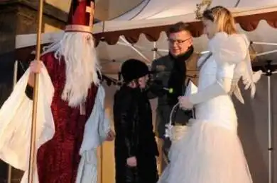 Mikulášská nadílka u OC Fora
