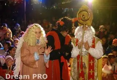 Mikuláš v Atriu