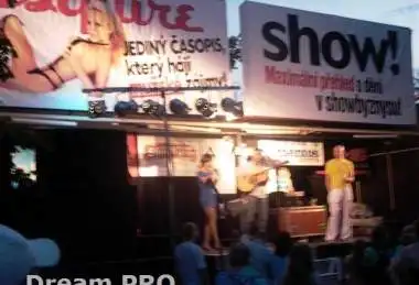 Dance Beach Show!
