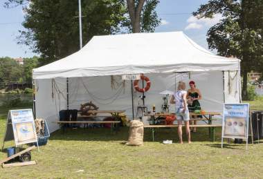 Amazon - Na jedné lodi