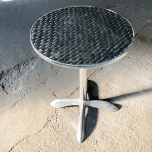 Barový stolek - nízký